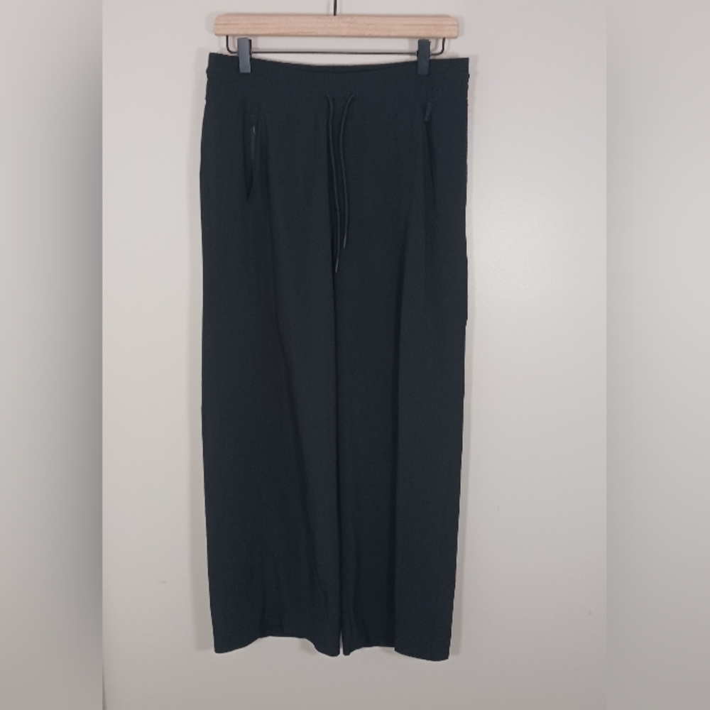 Athleta Athletic Athleisure Stretch Comfy Women's‎ Black Track Pants Size 6
